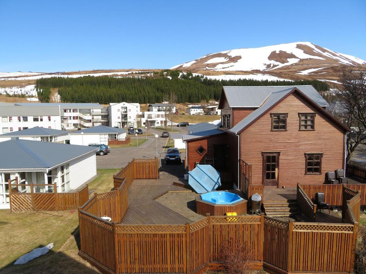 Husavik Green Hostel Exterior photo